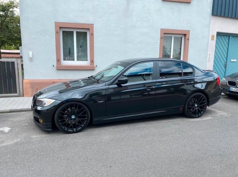Schwarz Gebraucht 2011 BMW 320 Limousine | 6.500 € (Fairer Preis) - Bild 1/4