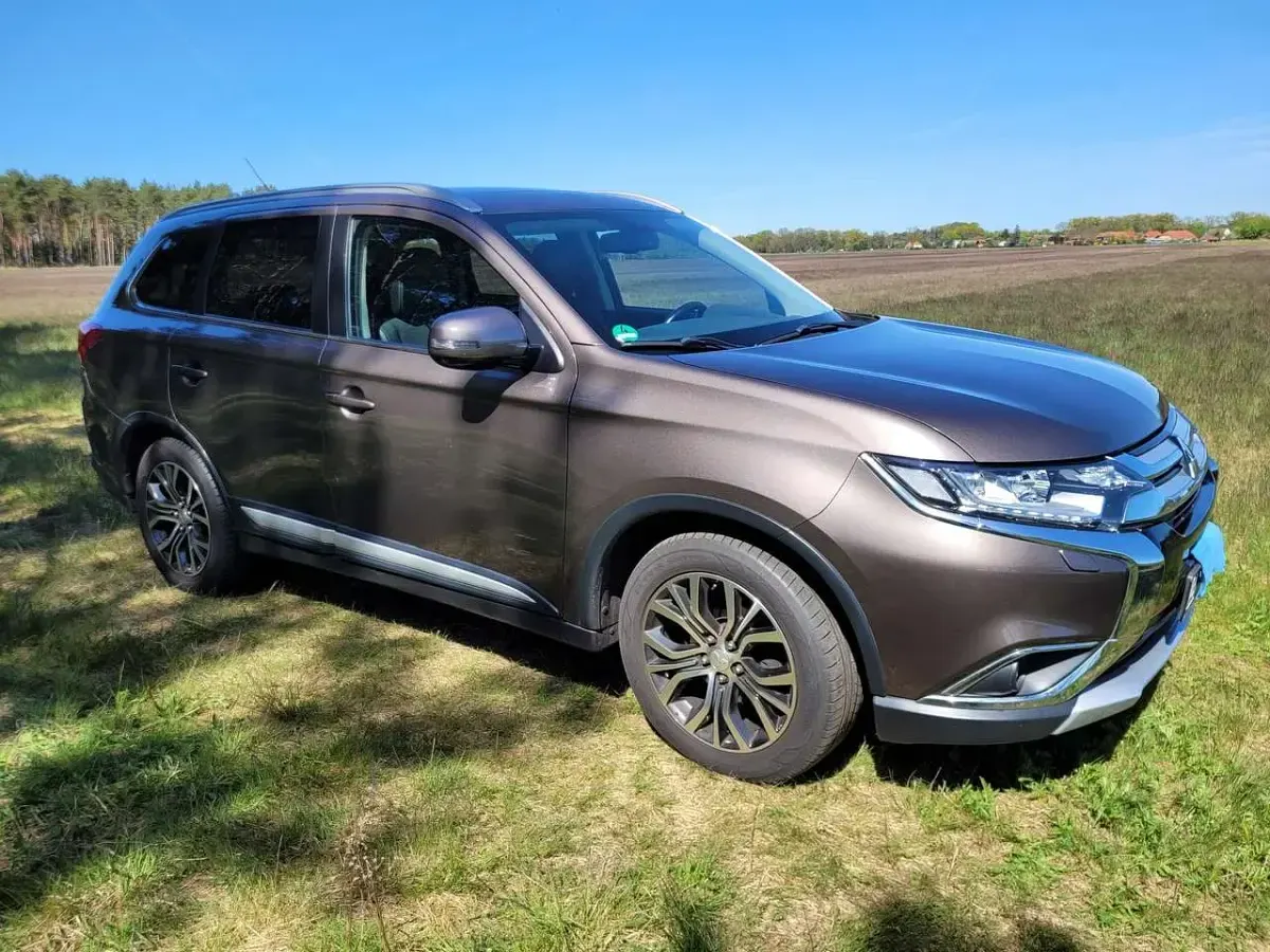Gebraucht Mitsubishi Outlander Top 150 PS (110 kW) 2016 Bronze SUV