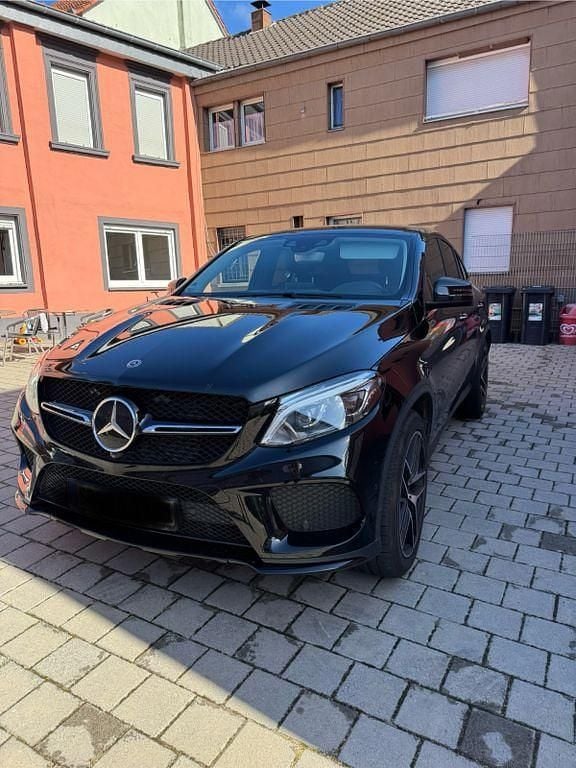 Schwarz Gebraucht 2020 Mercedes GLE350 Coupé | 48.500 € (Guter Preis) - Bild 1/4