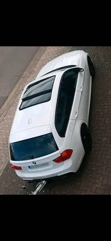 Gebraucht BMW 320 184 PS (135 kW) 2010 Weiß Kombi