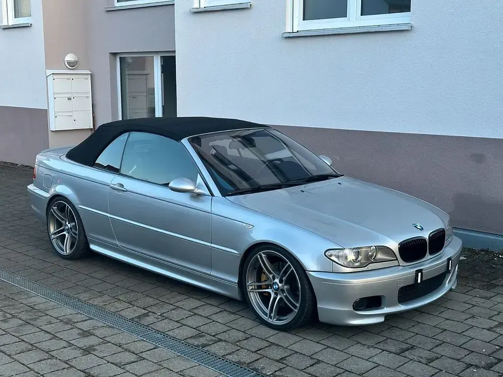 Gebraucht BMW 330 Performance 204 PS (150 kW) 2006 Silber Cabrio