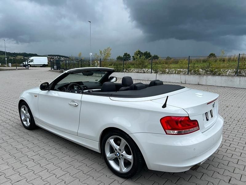 Gebraucht BMW 118 Cabriolet 143 PS (105 kW) 2013 Weiß Cabrio