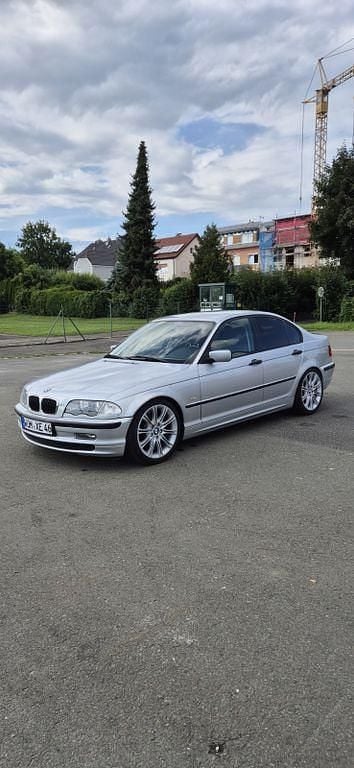 Silber Gebraucht 1999 BMW 316 M Sport Limousine | 2.800 € (Fairer Preis) - Bild 1/4