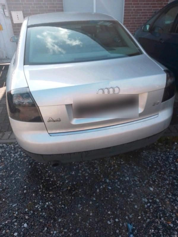 Gebraucht Audi A4 130 PS (95 kW) 2002 Silber Limousine