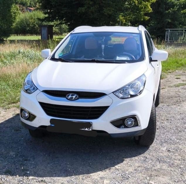 Weiß Gebraucht 2012 Hyundai ix35 Edition SUV | 9.450 € (Fairer Preis) - Bild 1/4