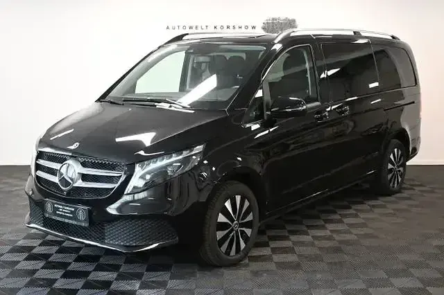 Gebraucht Mercedes V250 190 PS (139 kW) 2024 Schwarz Van / Kleinbus