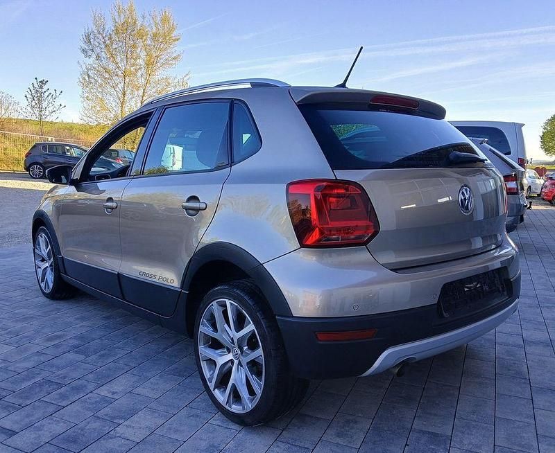 Brugt VW Polo Cross 90 HK (66 kW) 2016 Beige Hatchback