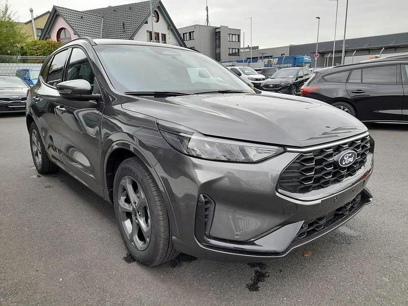 Neu Ford Kuga ST-Line 186 PS (136 kW) 2025 Grau SUV