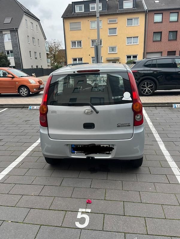 Gebraucht Daihatsu Cuore Plus 69 PS (50 kW) 2007 Silber Kleinwagen