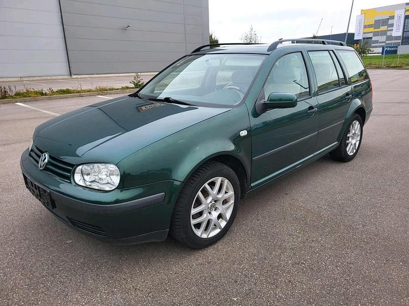 Grün Gebraucht 2000 VW Golf IV Kombi | 1.700 € (Fairer Preis) - Bild 1/4