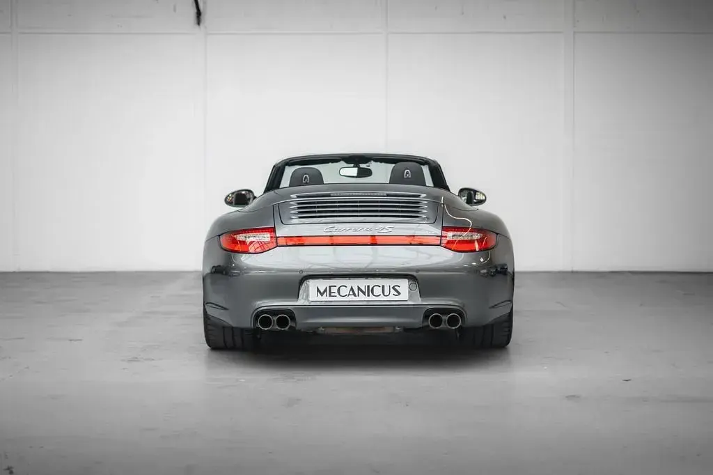 Gebraucht Porsche 997 408 PS (300 kW) 2011 Grau Cabrio