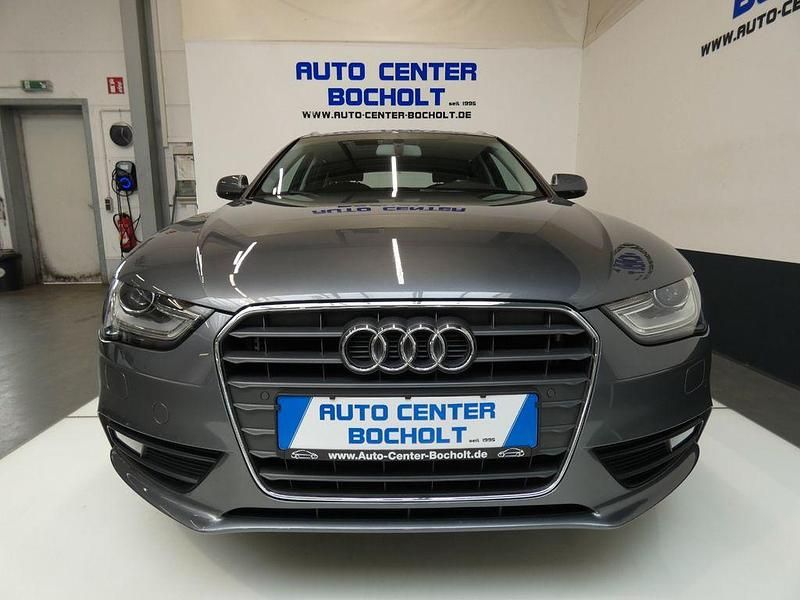 Gebraucht Audi A4 Ambiente 150 PS (110 kW) 2015 Grau Kombi