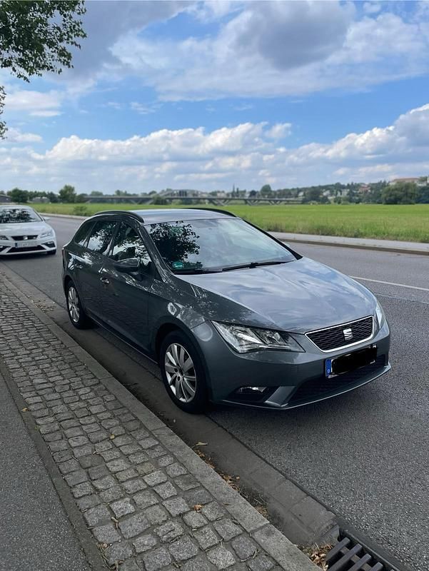 Gebraucht Seat Leon 105 PS (77 kW) 2014 Grau Kombi