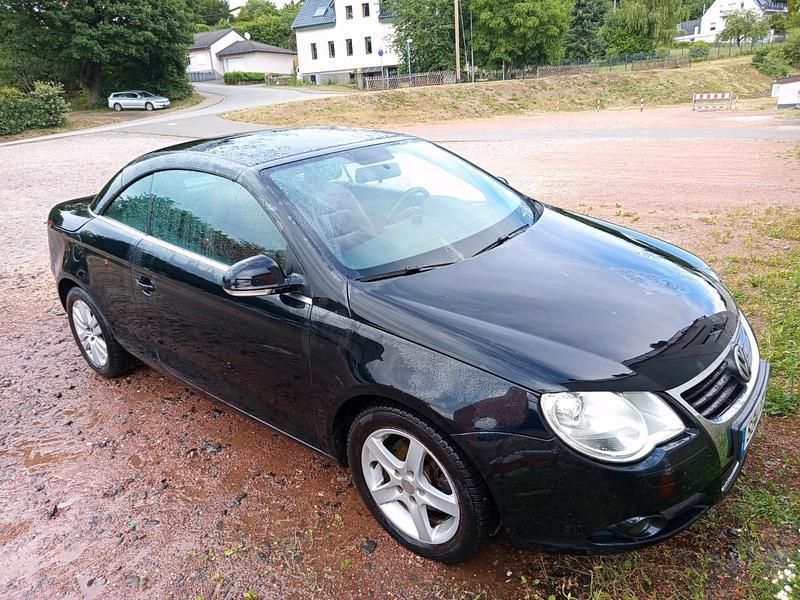 Schwarz Gebraucht 2006 VW Eos Cabrio | 2.450 € (Fairer Preis) - Bild 1/4
