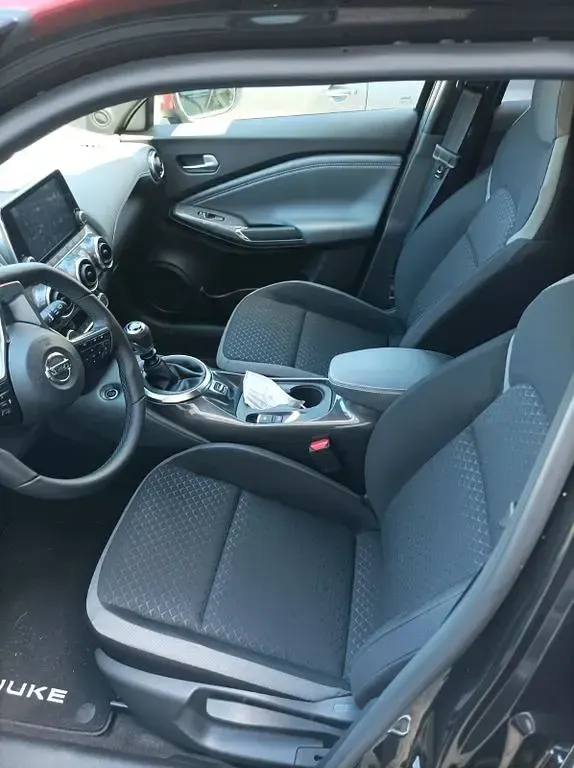 Gebraucht Nissan Juke N-Connecta 114 PS (83 kW) 2022 Schwarz SUV