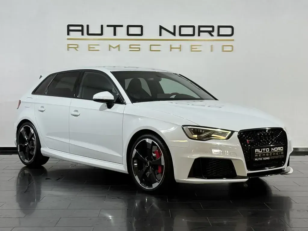 Gebraucht Audi RS3 Sport 367 PS (269 kW) 2015 Weiß Limousine