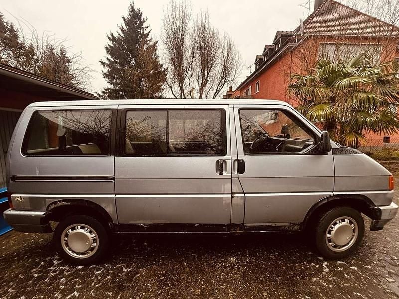 Gebraucht VW T4 84 PS (61 kW) 1992 Blau Van