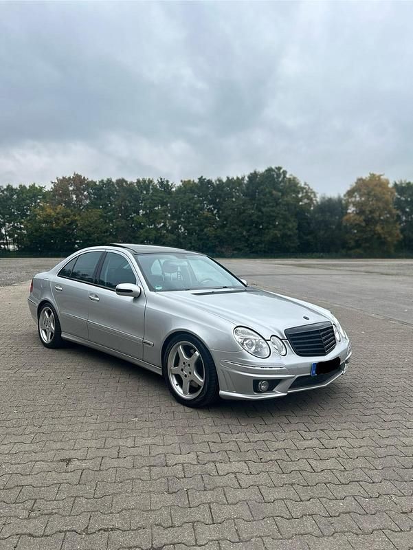 Gebraucht Mercedes E500 Avantgarde 306 PS (225 kW) 2002 Silber Limousine