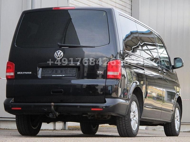 Gebraucht VW Multivan Comfortline 140 PS (102 kW) 2011 Schwarz Van / Kleinbus