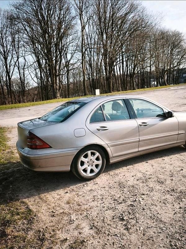 Gebraucht Mercedes C270 Elegance 170 PS (125 kW) 2005 Grau Limousine