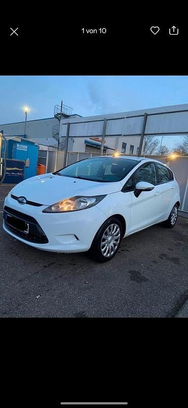 Gebraucht Ford Fiesta 82 PS (60 kW) 2009 Weiß Kleinwagen