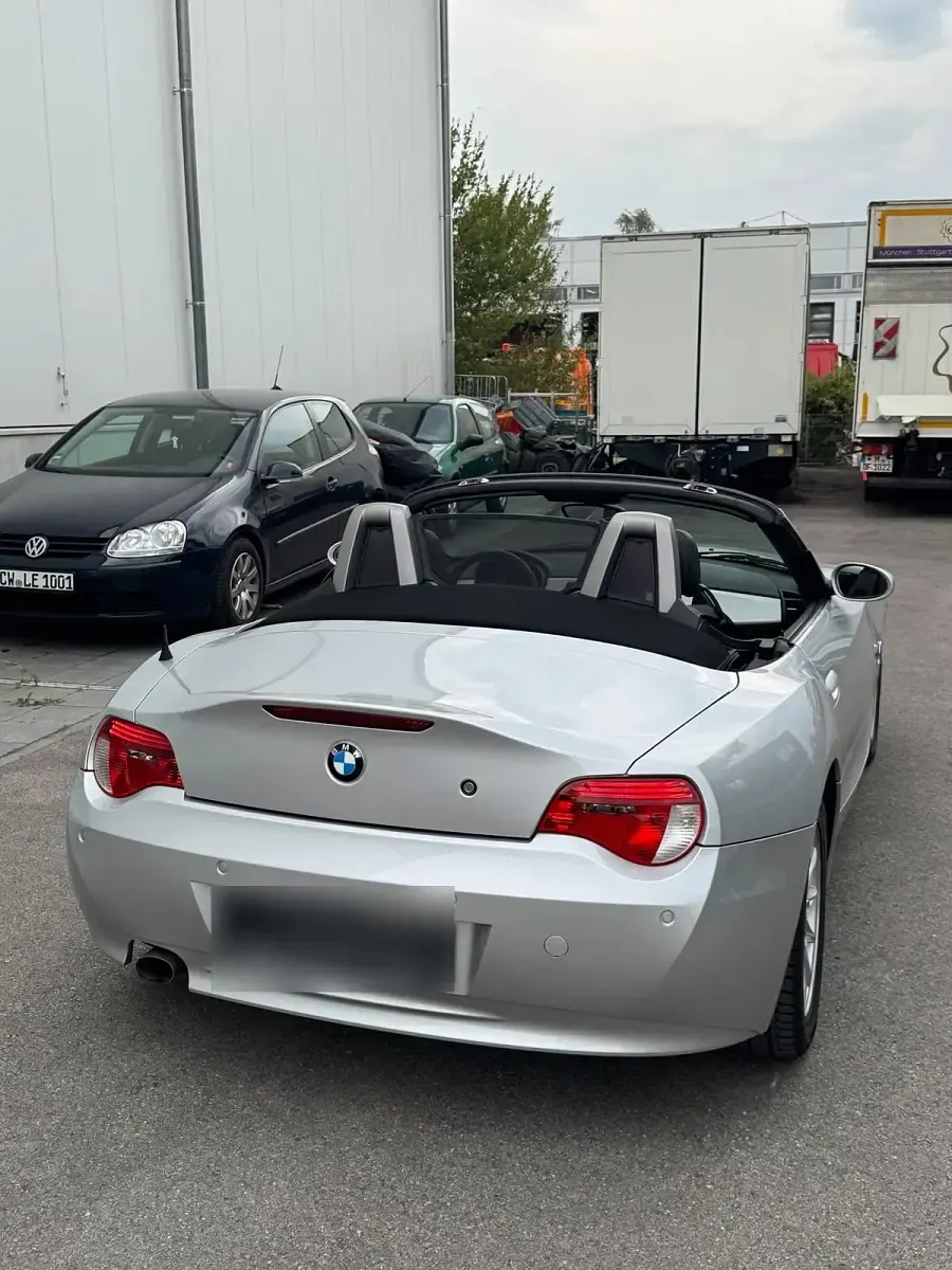 Gebraucht BMW Z4 150 PS (110 kW) 2007 Silber Cabrio