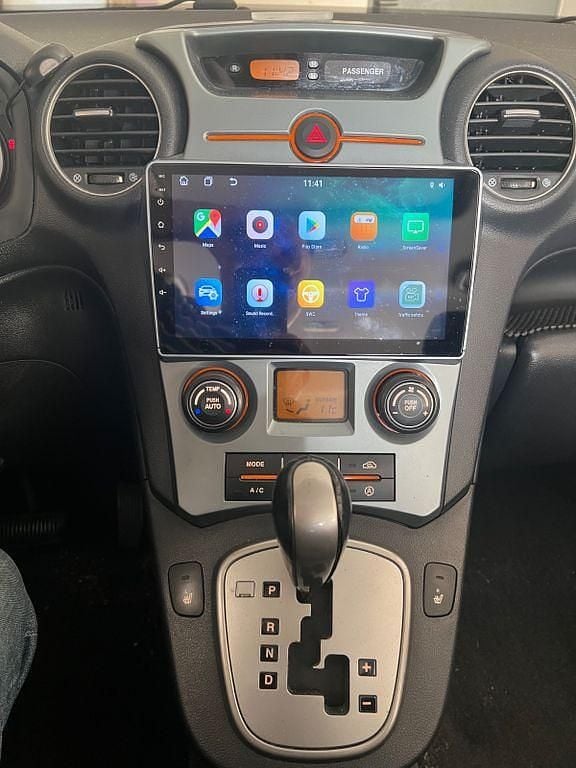 Grau Gebraucht 2007 Kia Carens EX Van / Kleinbus | 1.900 € (Superpreis) - Bild 1/4