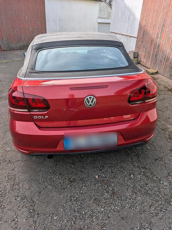 Usata VW Golf 105 CV (77 kW) 2011 Rosso Cabrio