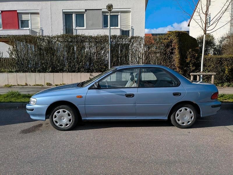 Gebraucht Subaru Impreza 120 PS (88 kW) 1994 Blau Limousine