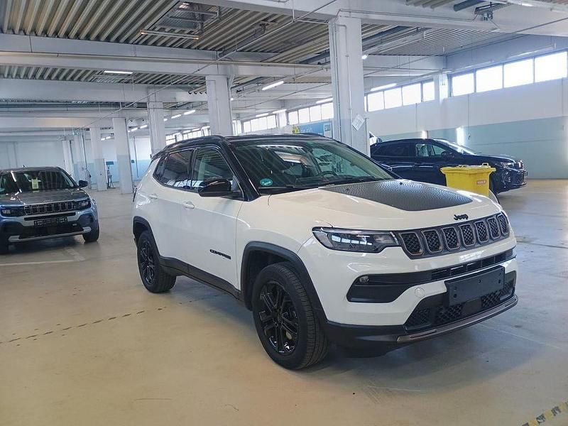 Weiß Gebraucht 2022 Jeep Compass SUV | 20.950 € (Superpreis) - Bild 1/4