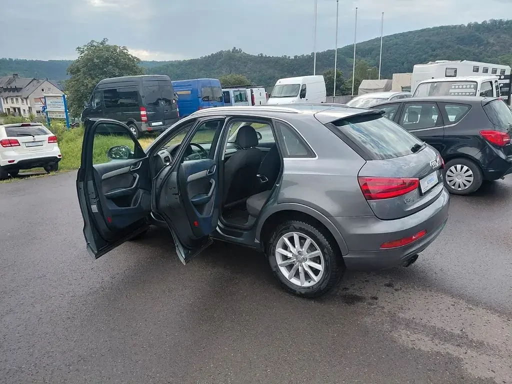 Gebraucht Audi Q3 170 PS (125 kW) 2012 Grau SUV