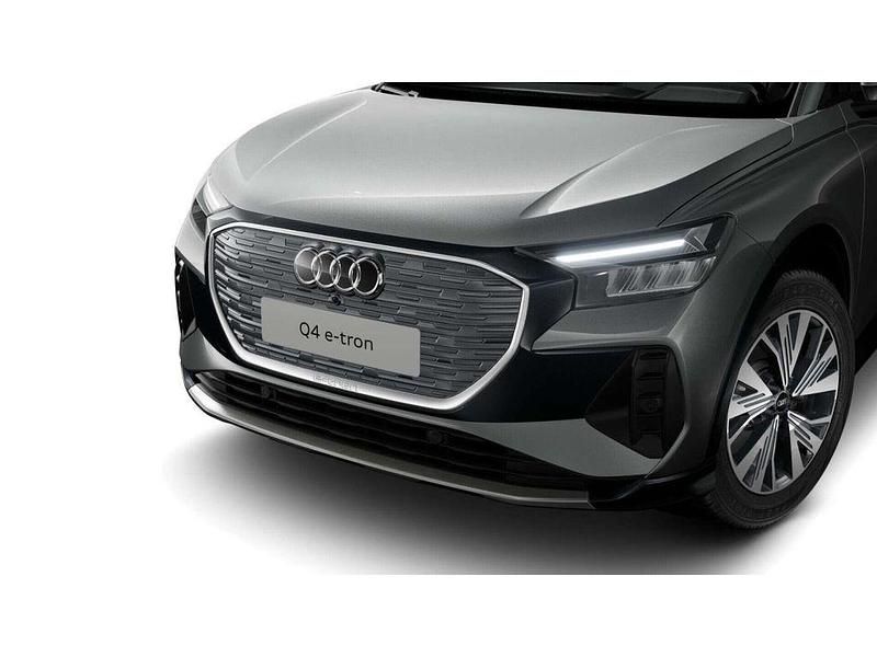 Second-hand Audi Q4 e-tron 250 kW (340 CP) 2025 Gri SUV