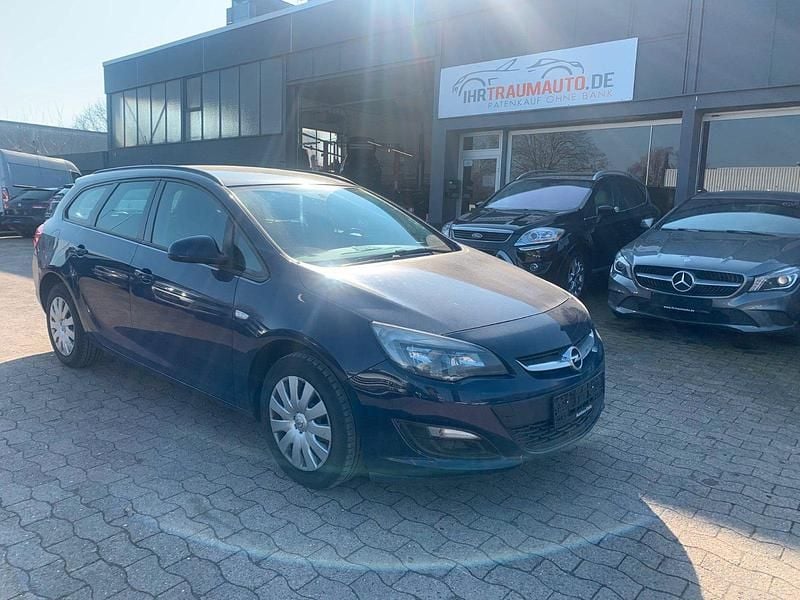 Usata Opel Astra Selection 110 CV (80 kW) 2014 Blu Station wagon