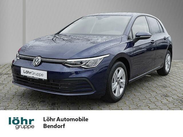 Atlantic blue metallic Gebraucht 2023 VW Golf VIII Life Limousine | 25.480 € (Guter Preis) - Bild 1/2