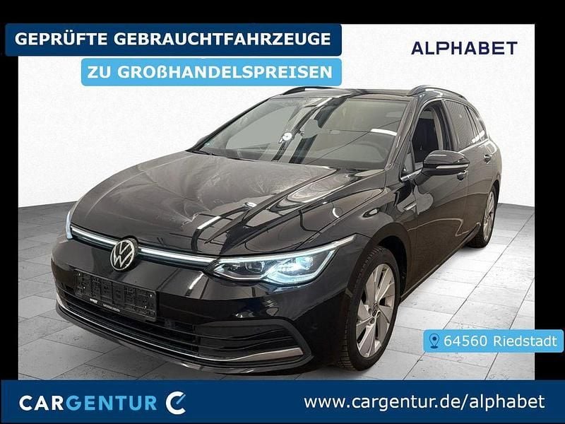 Gebraucht VW Golf VIII Style 150 PS (110 kW) 2022 Deep black perleffekt Kombi