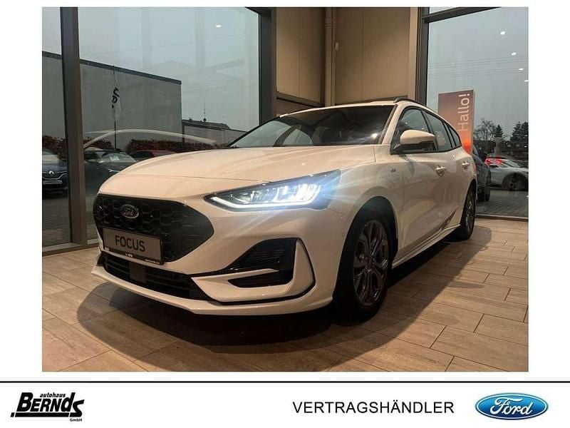 Gebraucht Ford Focus ST-Line 155 PS (114 kW) 2024 Frozen white Kombi