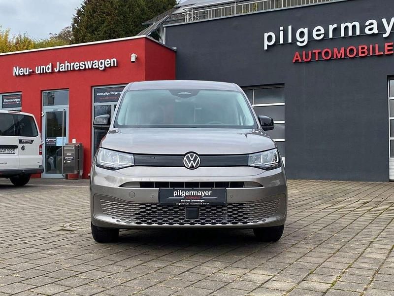 Neu VW Caddy 116 PS (85 kW) 2025 Beige Van / Kleinbus