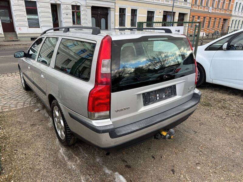 Gebraucht Volvo V70 140 PS (102 kW) 2002 Other Kombi