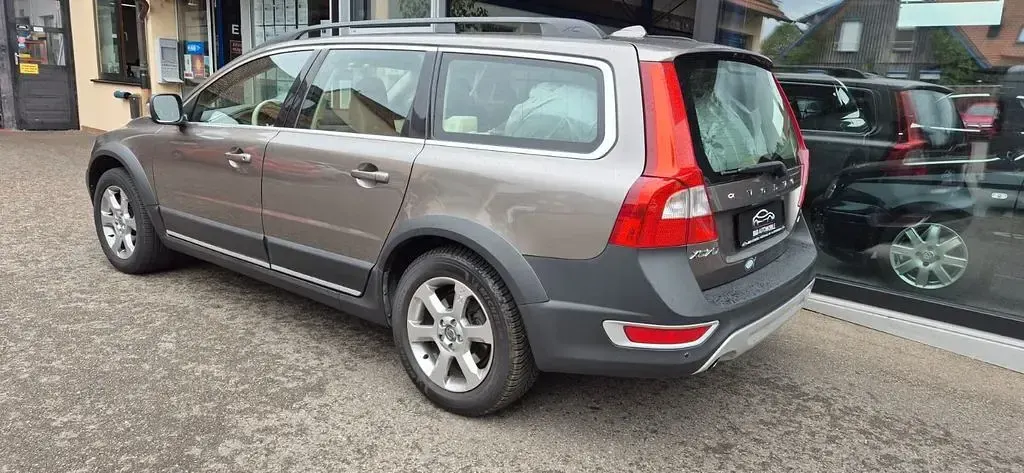 Gebraucht Volvo XC70 205 PS (150 kW) 2010 Grau Kombi