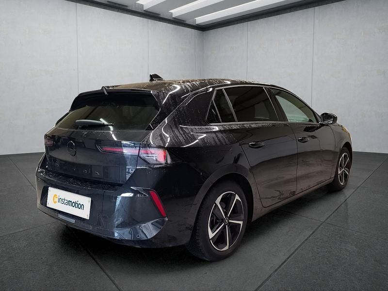 Gebraucht Opel Astra 131 PS (96 kW) 2024 Schwarz Limousine