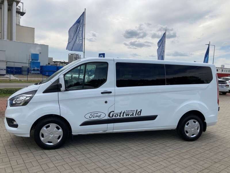 Gebraucht Ford Transit Custom Trend 131 PS (96 kW) 2022 Frostweiß Kombi