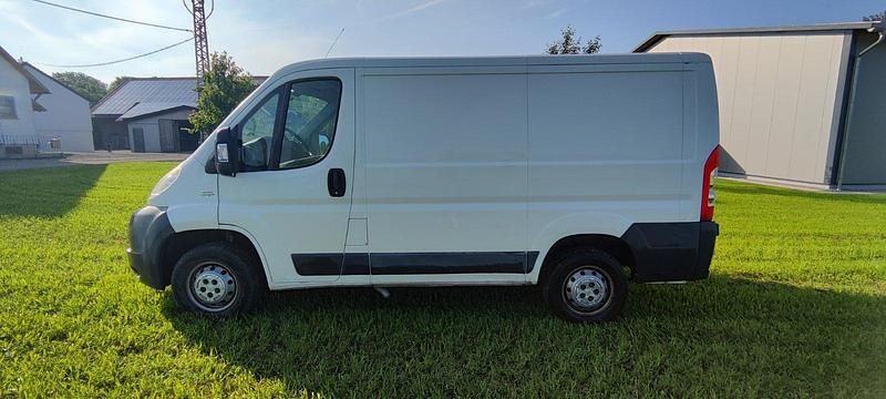 Gebraucht Fiat Ducato 101 PS (74 kW) 2010 Weiß Van