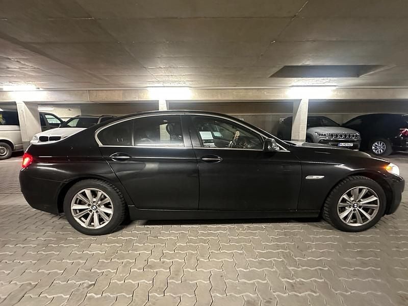 Gebraucht BMW 530 245 PS (180 kW) 2010 Schwarz Limousine