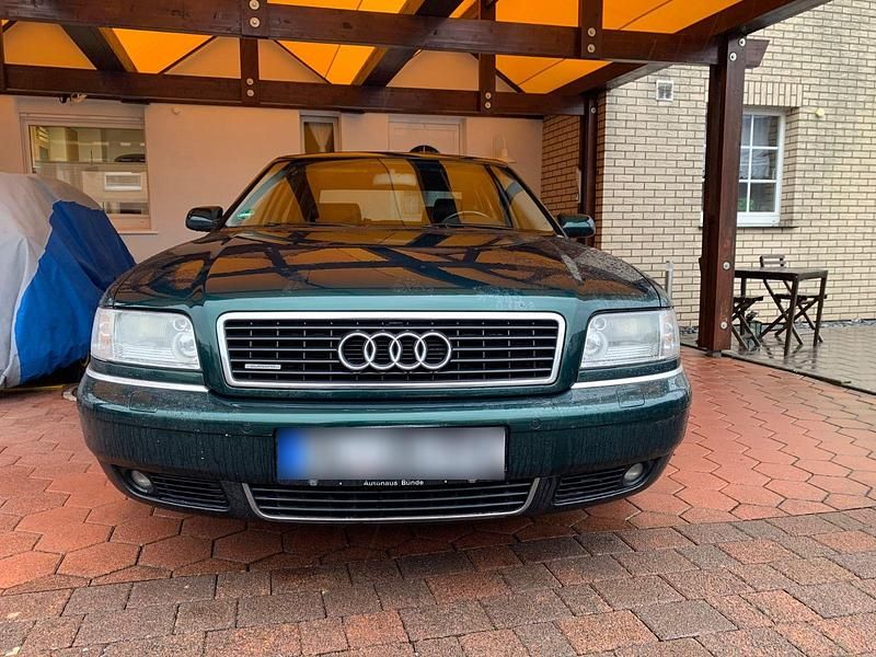Second-hand Audi A8 193 CP (141 kW) 1999 Verde Berlinǎ