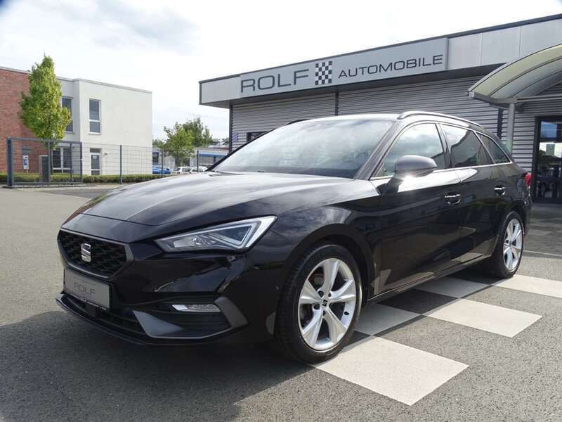 Schwarz mitternachtsschwarz (metallic) Gebraucht 2021 Seat Leon FR Kombi | 23.980 € (Teuer) - Bild 1/4