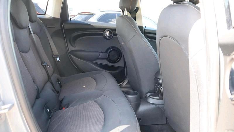 Gebraucht Mini ONE 140 PS (102 kW) 2022 Grau Kleinwagen