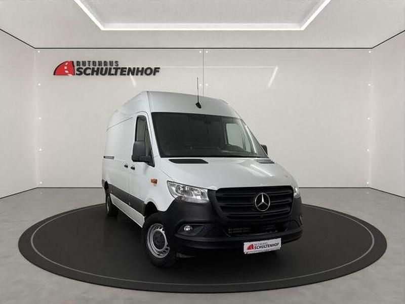 Weiß Gebraucht 2023 Mercedes Sprinter Van | 31.999 € (Superpreis) - Bild 1/4