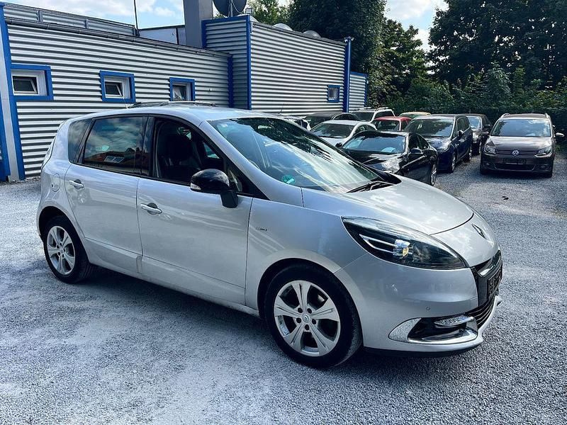 Grau Gebraucht 2012 Renault Scénic III Van / Kleinbus | 3.499 € (Superpreis) - Bild 1/4