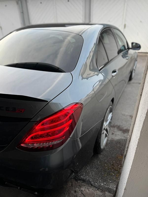 Gebraucht Mercedes C63 AMG AMG 476 PS (350 kW) 2017 Grau Limousine