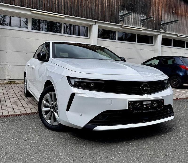 Gebraucht Opel Astra Elegance 131 PS (96 kW) 2023 Weiß Limousine